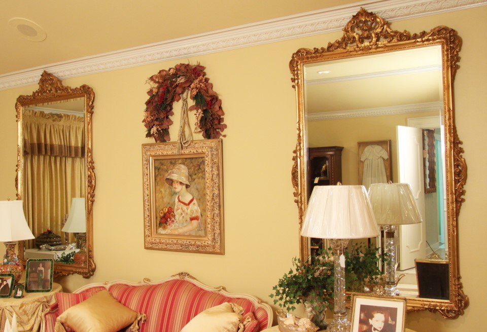 PAIR OF LARGE ITALIAN CARVED GILTWOOD MIRRORS (1 of 2)