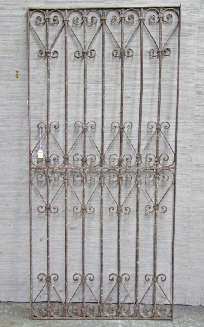 DECORATIVE CAST IRON GATE PANEL (1 of 2)