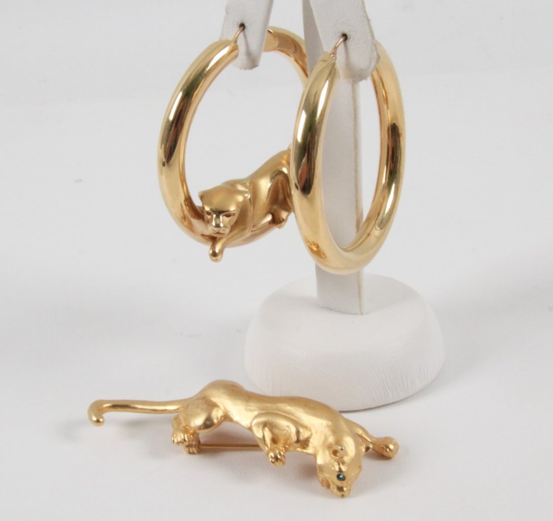 PAIR OF 18K YELLOW GOLD EARRINGS BY GUCCI: PAIR OF 18K YELLOW GOLD EARRINGS BY GUCCI (STAMPED), ONE FEATURES A PANTHER WITHIN THE HOOP, THE PAIR WEIGHS TOTAL 8.0 DWT, ALONG WITH A COMPLIMENTING PANTHER FORMED PIN