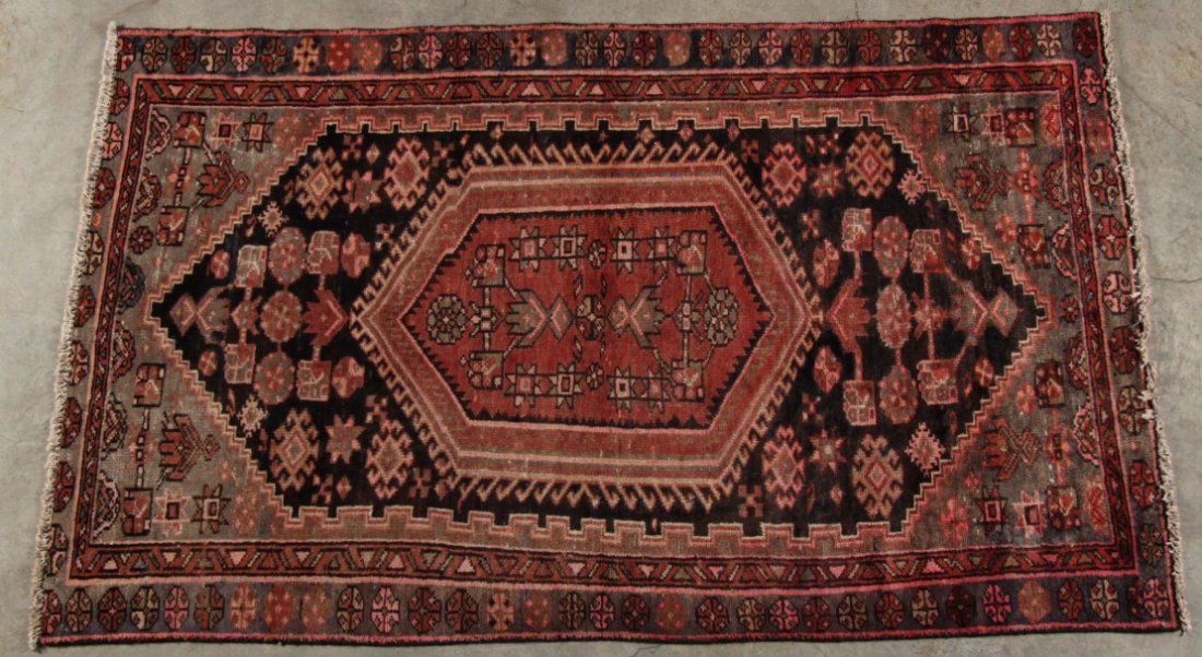 ORIENTAL RUG 3'10" X 6'6" ZANJON (1 of 1)