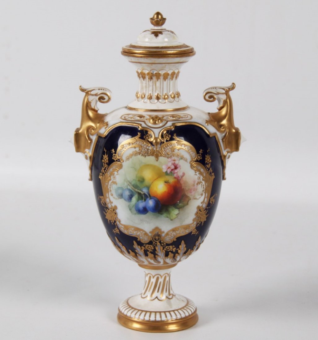 ROYAL WORCESTER PORCELAIN DOUBLE HANDLED COVERED VASE (1 of 3)