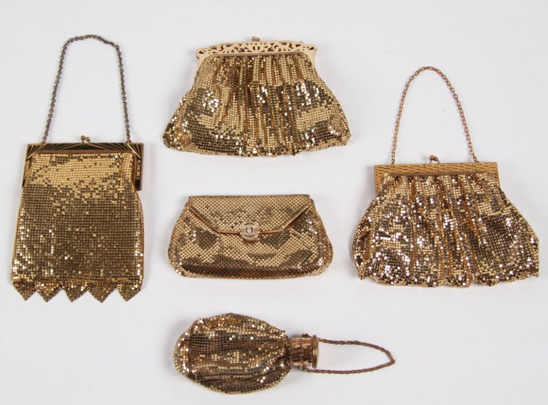 GROUP OF 5 PURSES BY WHITING & DAVIS: GROUP OF 5 GOLD LINKED PURSES BY WHITING & DAVIS; CONDITION: ONE MISSING CARRYING CHAIN
