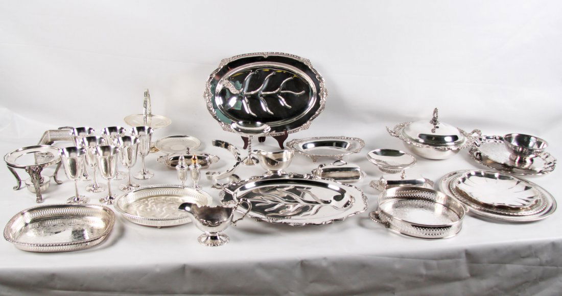 LARGE BOX LOT OF SILVER PLATED ITEMS (1 of 3)