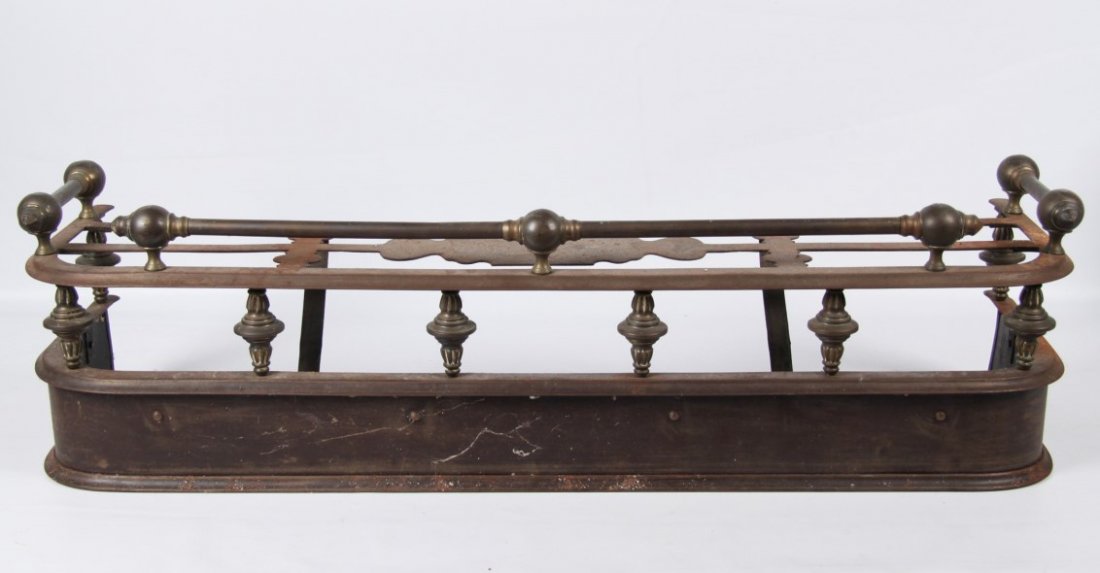 VICTORIAN BRASS AND IRON TRIVET FIRE FENDER (1 of 1)