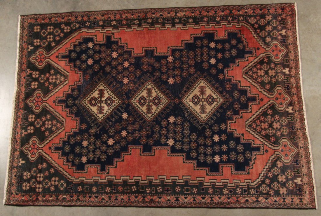 ORIENTAL RUG 4'10" X 6'9" SEEJON: ORIENTAL RUG 4'10" X 6'9" SEEJON; LIGHT WEAR PRIMARILY IN DARK BLUE CENTER, ATTRACTIVE RUG