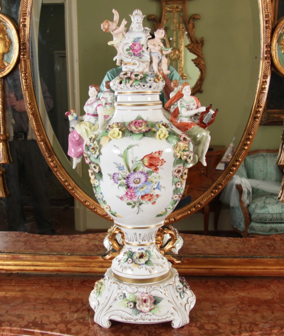 GERMAN DRESDEN STYLE PORCELAIN CAPPED URN ON PLINTH (1 of 3)