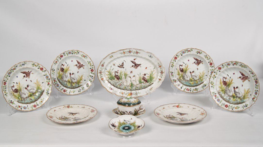 10 PC. PORCELAIN  PARTIAL DINNER SERVICE (1 of 4)