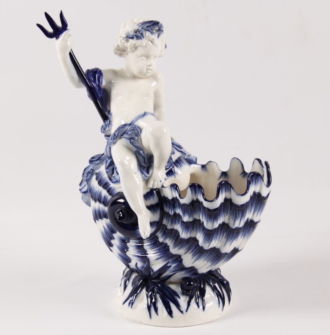 ENGLISH MINTON PORCELAIN SHELL FORMED BOWL (1 of 4)