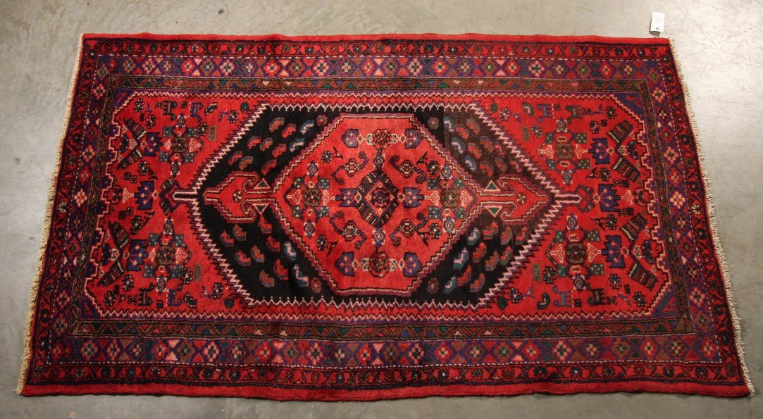 ORIENTAL RUG 4'4" X 7'6" PERSIAN (1 of 2)