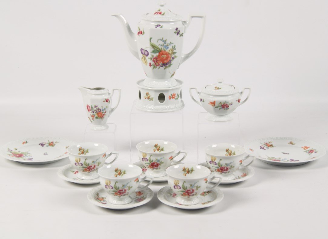 16 PC. GERMAN ROSENTHAL PARTIAL TEA AND CAKE SERVICE (1 of 2)