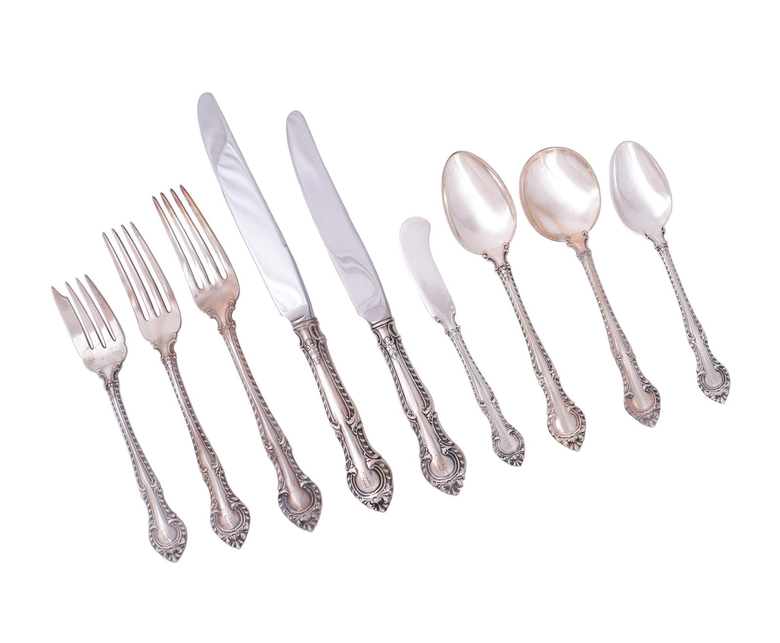 Gorham Sterling Silver Flat Table Service, Providence, English Gadroon Pattern, Introduced 1939, 154: Gorham Sterling Flat Table ServiceProvidence, English Gadroon Pattern, Introduced 1939Consisting of:8 Old dinner knives4 Modern dinner knives12 Luncheon knives1 Flat master butter knife12 Flat butter
