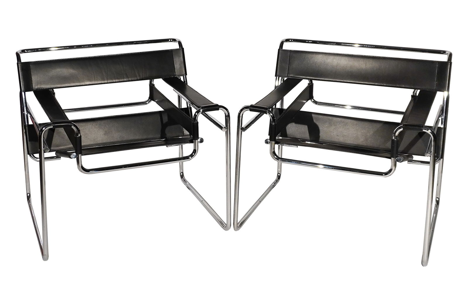 Pair of Marcel Breuer Black Leather and Chrome Steel 'Wassily' Armchairs, Design Introduced 192,5 (1 of 2)