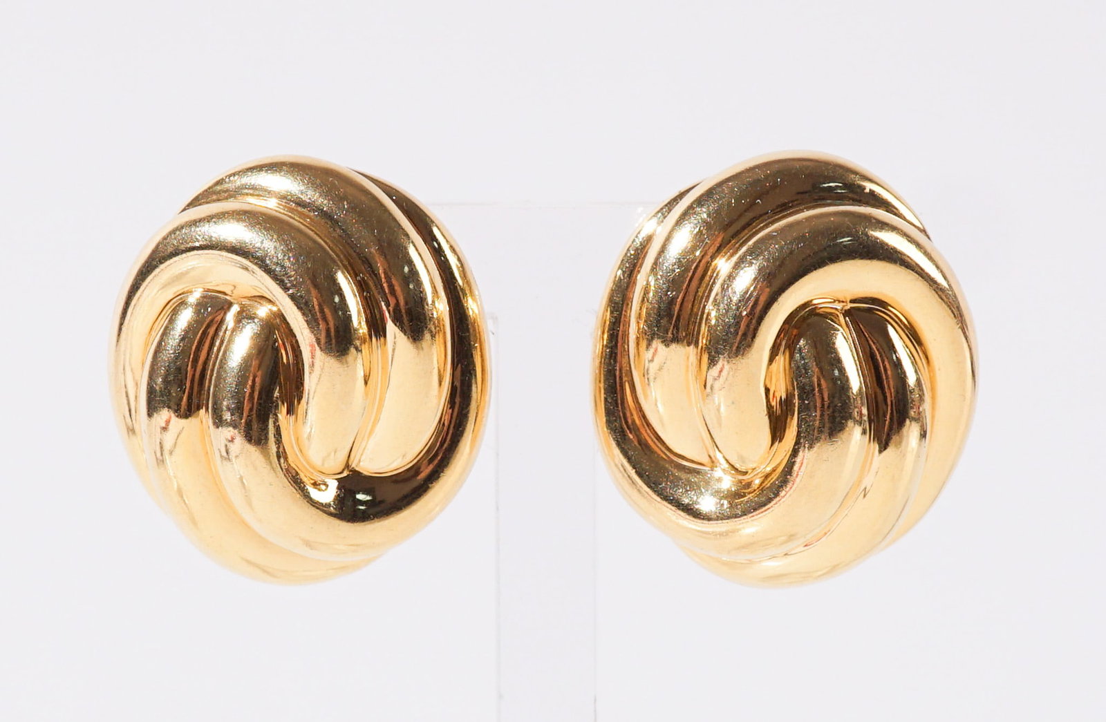 Pair of 18-Karat Yellow-Gold Ear Clips, Total weight: 20.5 dwt., Length: 1-1/8 in (2.8 cm) (1 of 1)