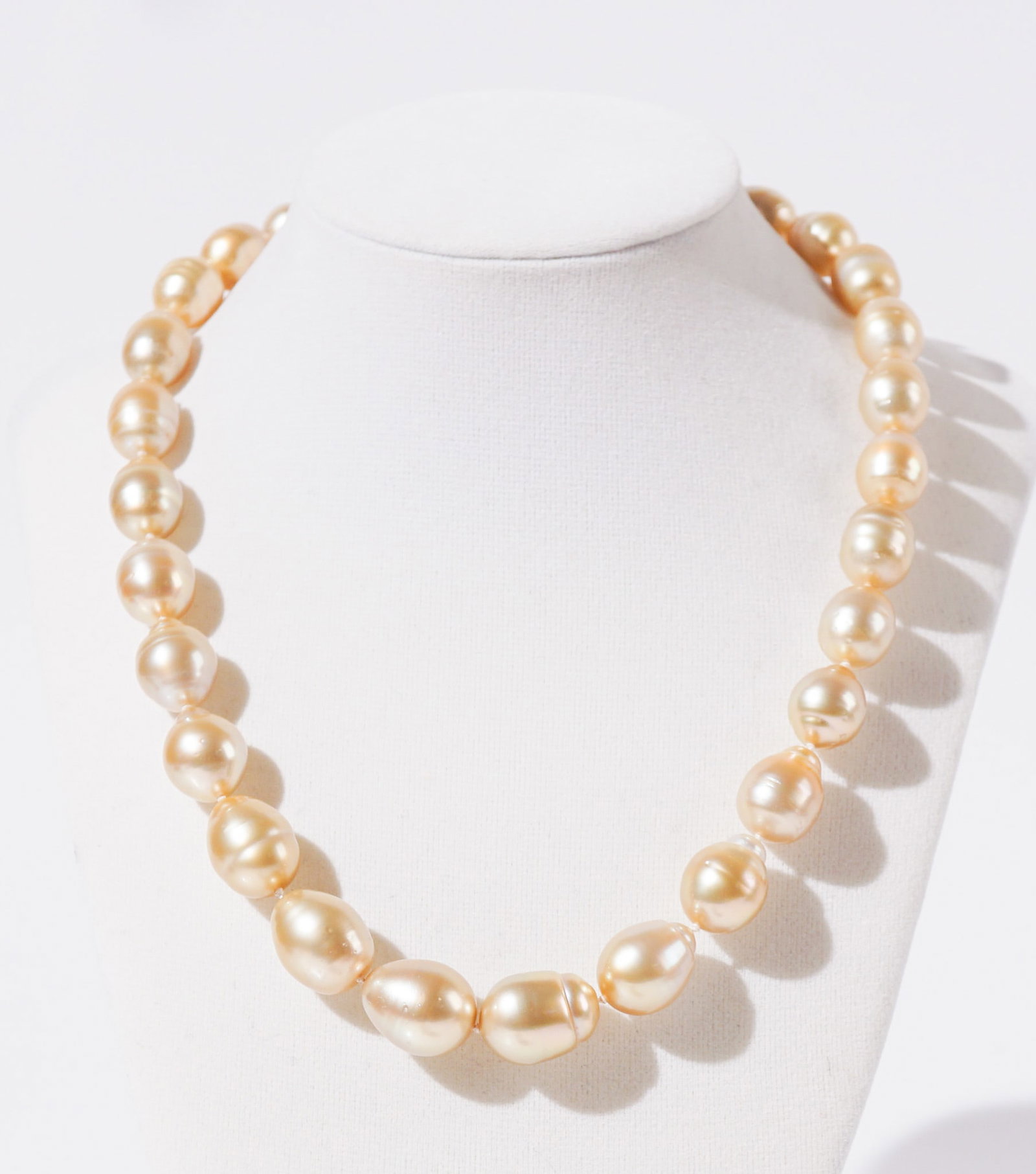 14-Karat Yellow-Gold and Golden South Sea Pearl Necklace, Length: 18-1/4 in (46.3 cm) (1 of 2)
