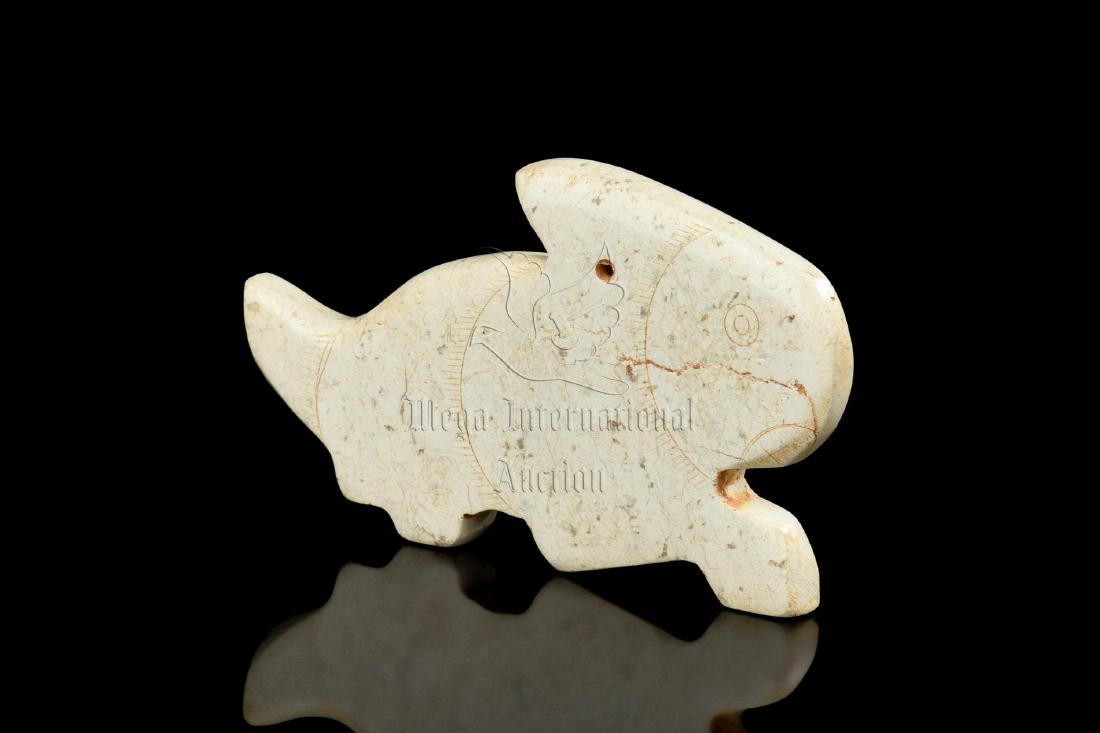 JADE CARVED 'RABBIT' ORNAMENT