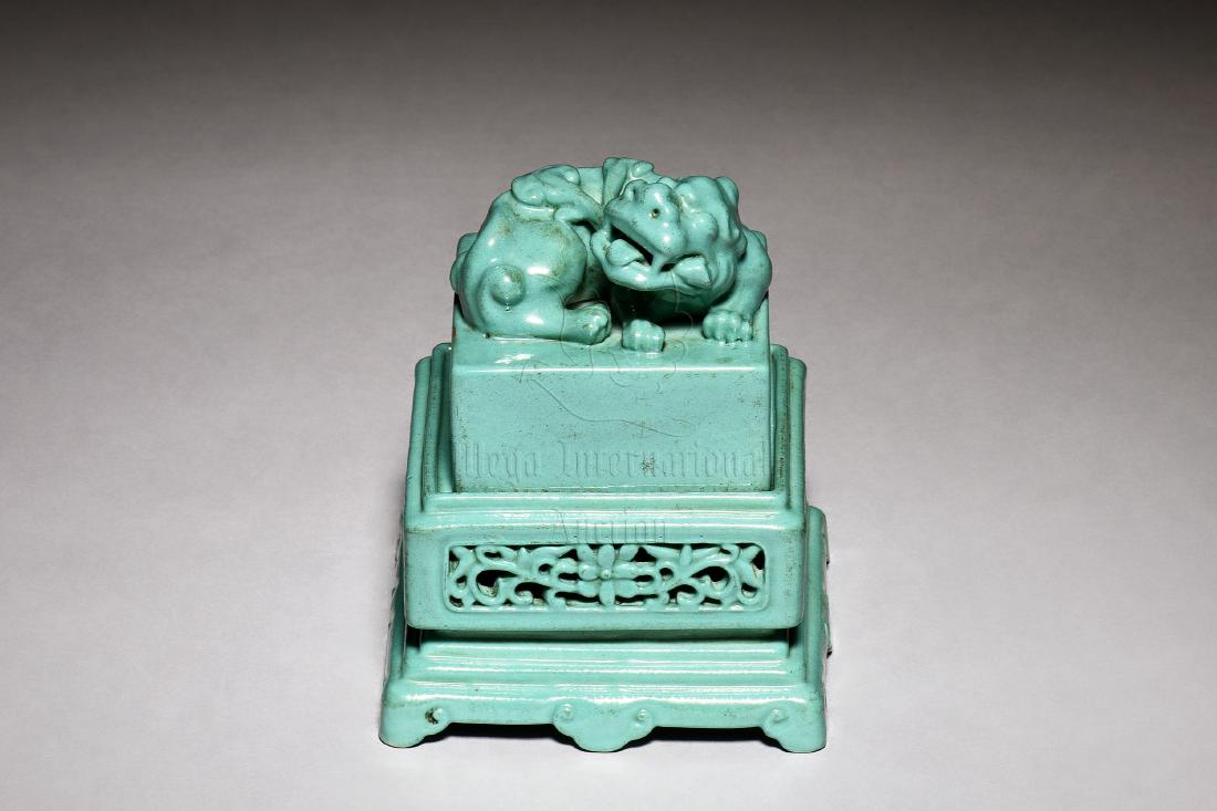 TURQUOISE GLAZED SEAL STAMP AND STAND (1 of 7)