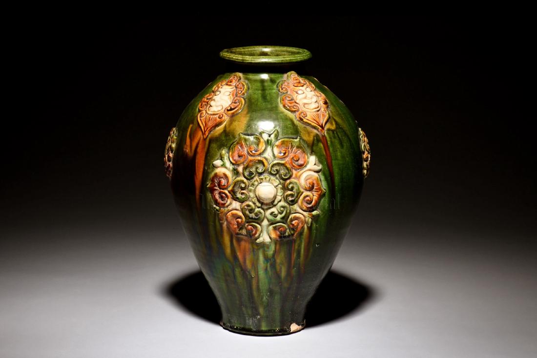 SANCAI 'FLOWERS' JAR (1 of 7)