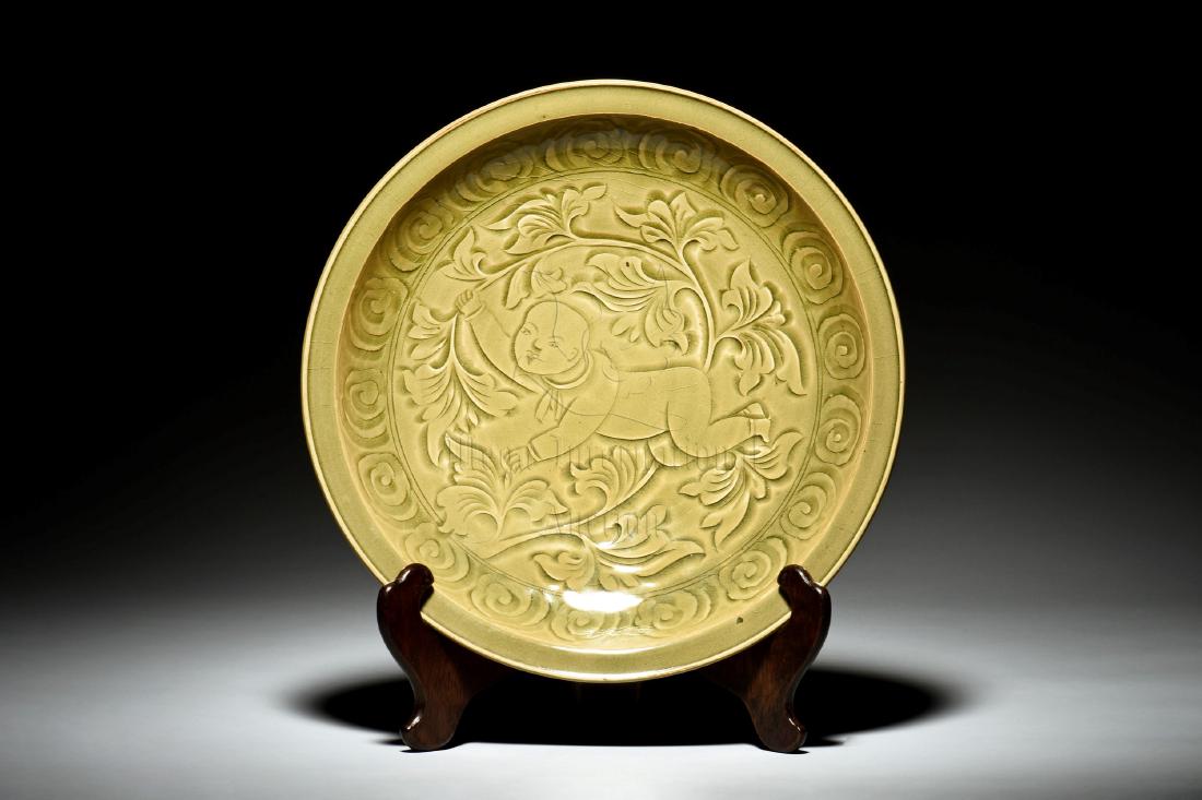 YAOZHOU WARE 'CHILD' CHARGER (1 of 7)