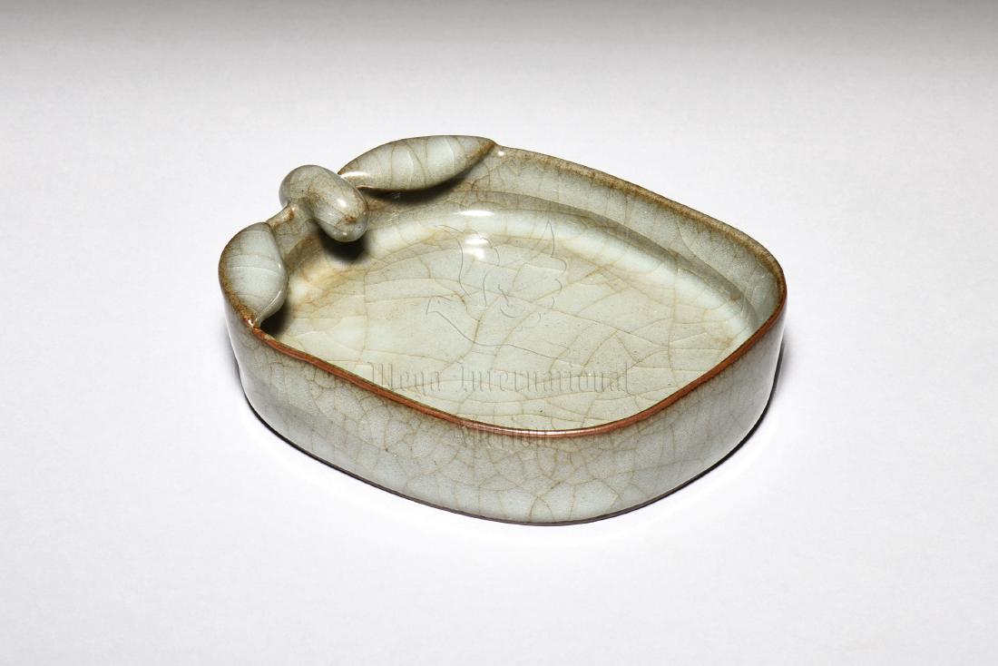 LONGQUAN WARE BRUSH WASHER (1 of 6)