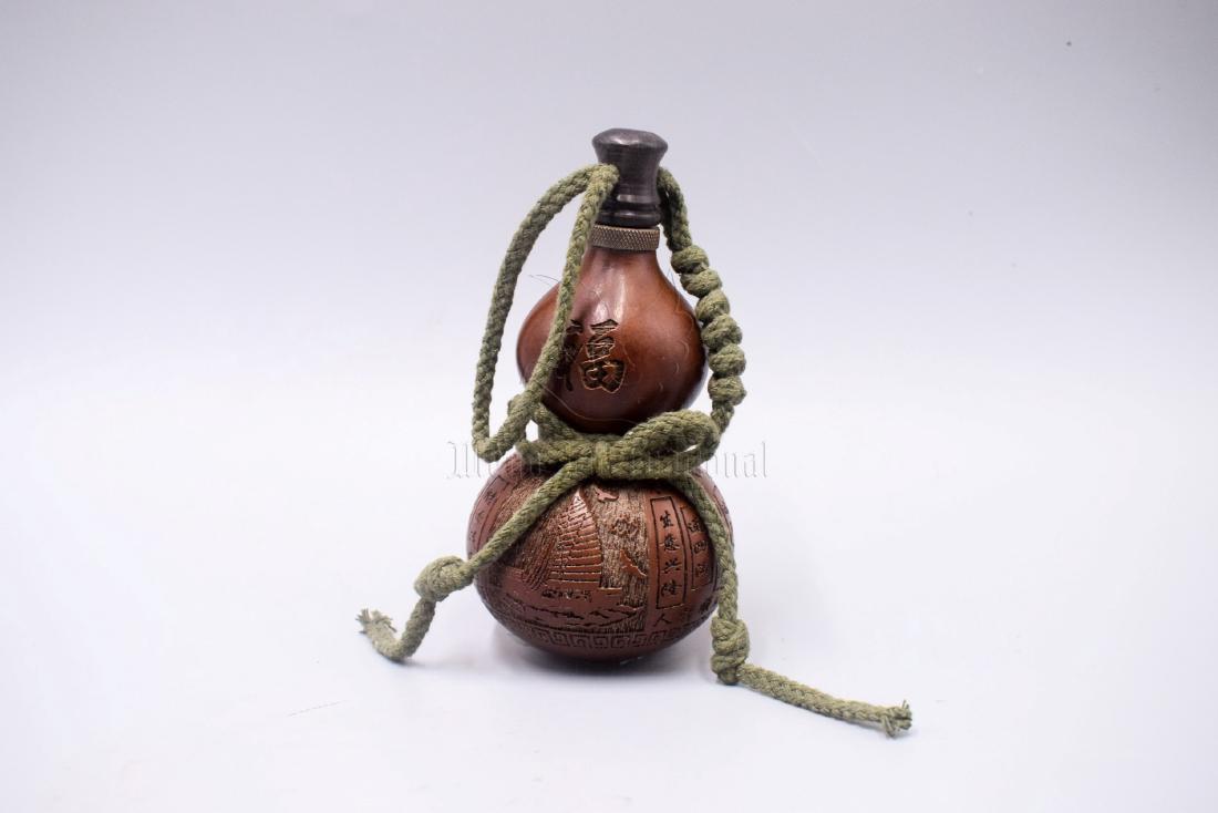 DOUBLE GOURD MOULDED AND CARVED EWER (1 of 9)