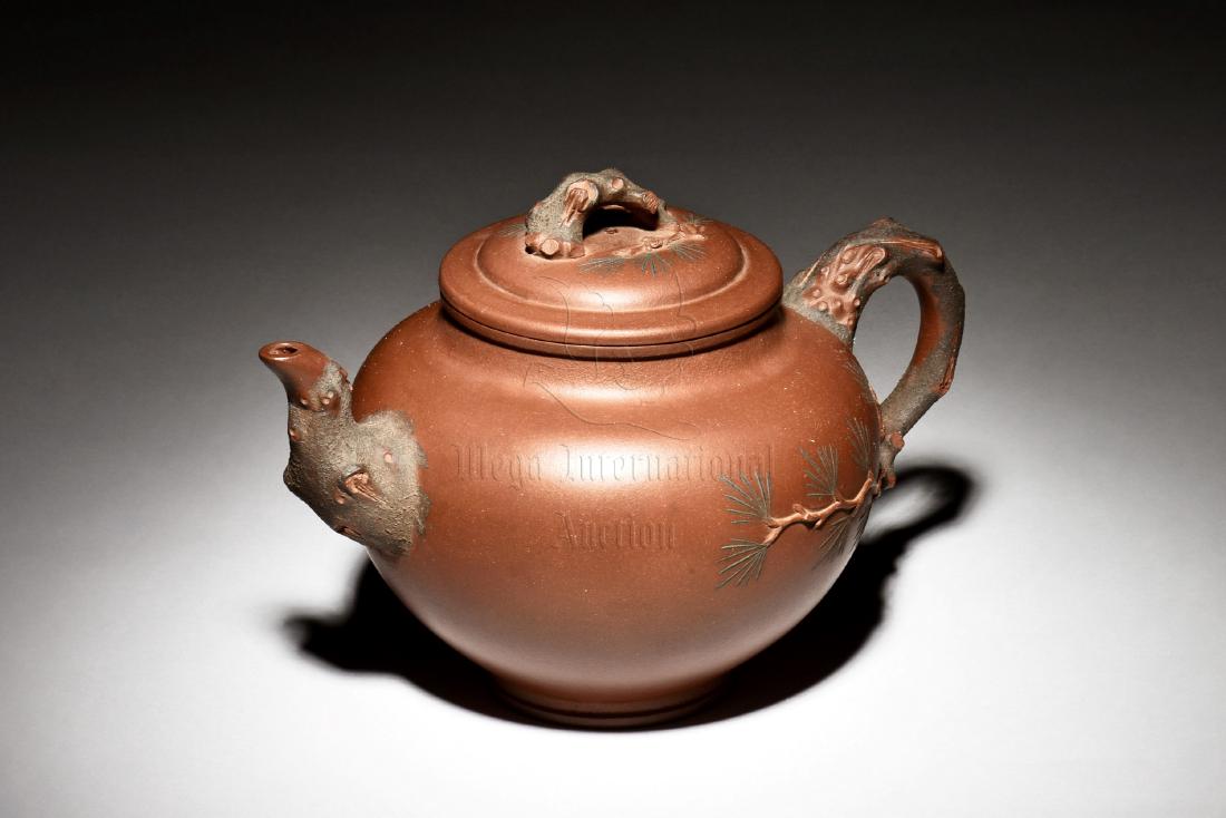 YIXING ZISHA ROUNDED TEAPOT (1 of 9)