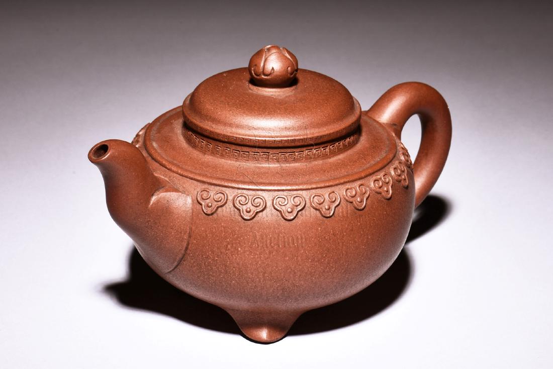 YIXING ZISHA TRIPOD 'RUYI' TEAPOT (1 of 6)