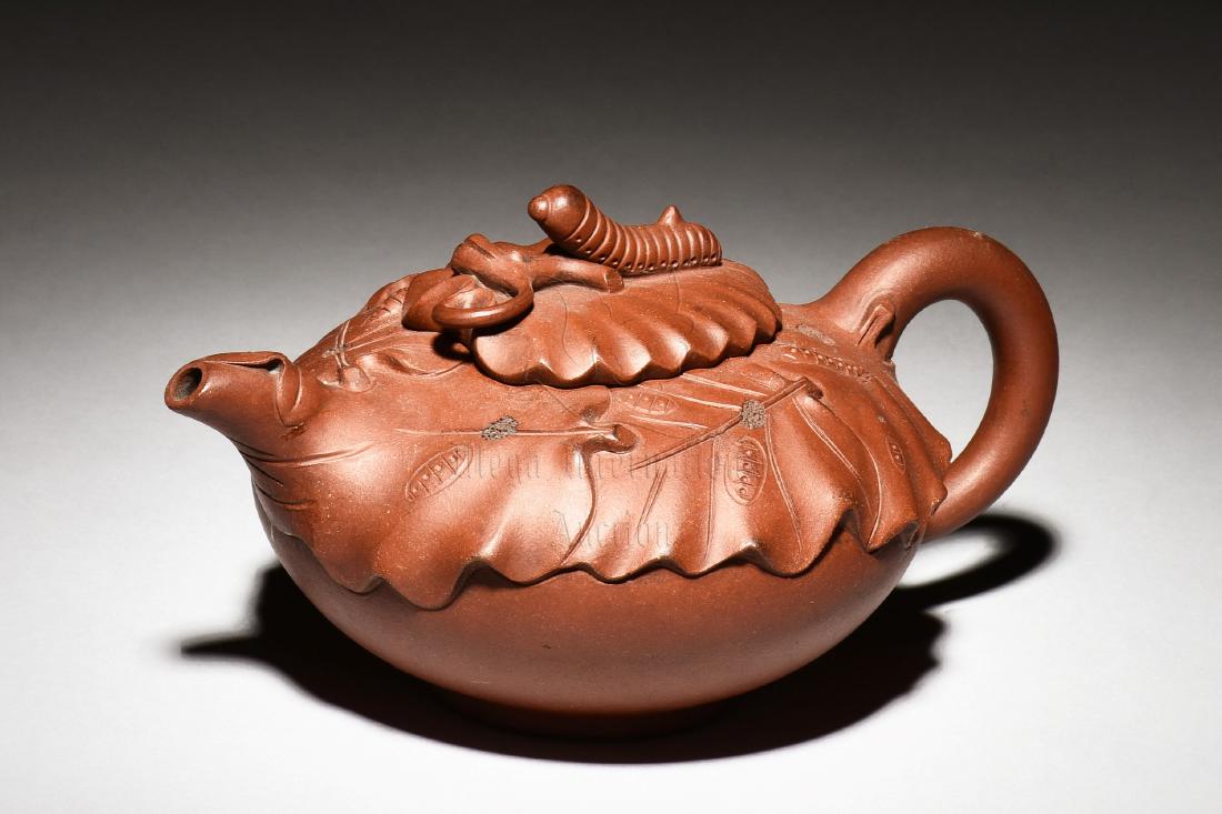 YIXING ZISHA 'LEAF' TEAPOT (1 of 7)