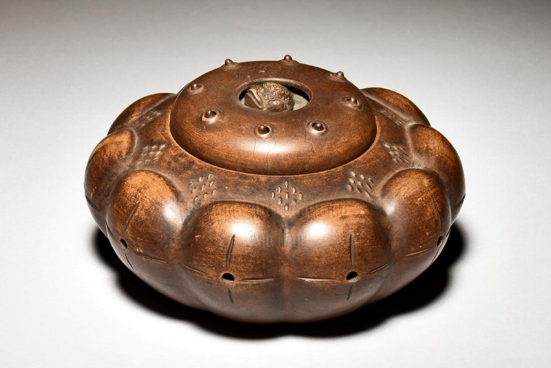 YIXING ZISHA 'MYTHICAL BEAST' BOX WITH COVER (1 of 6)