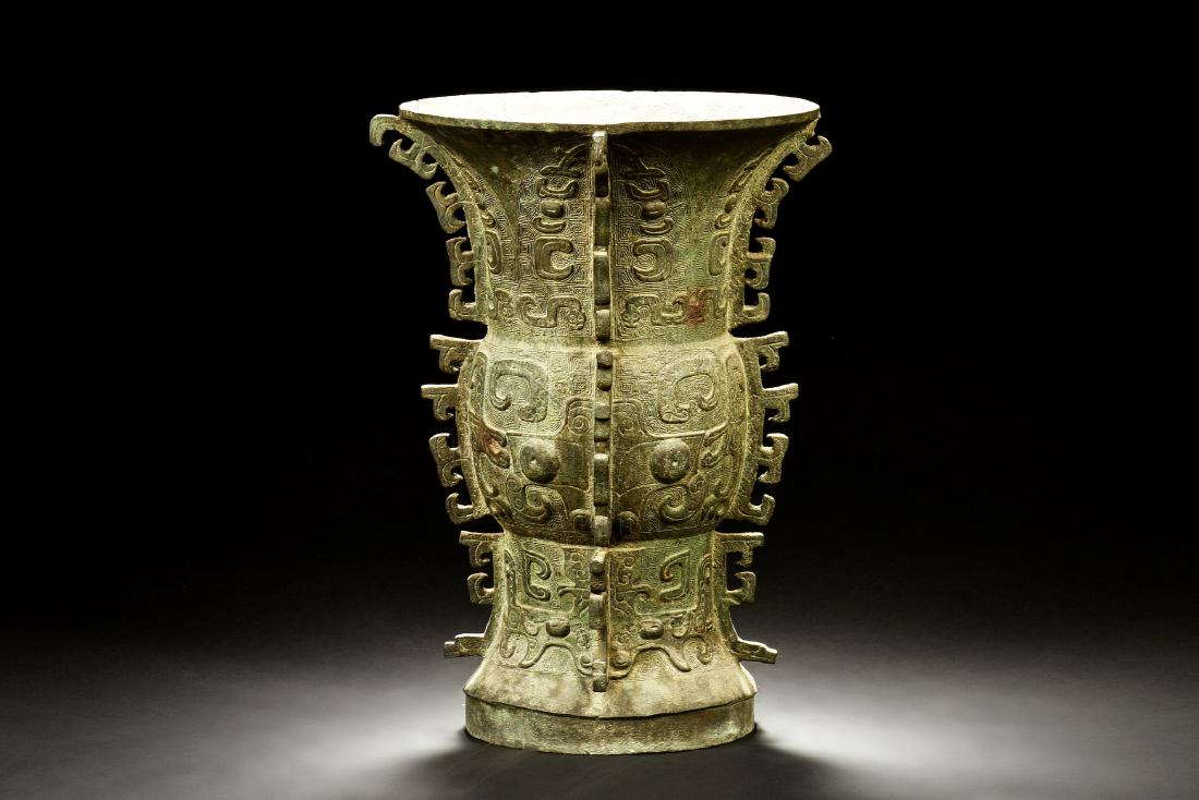 ARCHAIC BRONZE CAST 'TAOTIE' VASE, GU (1 of 8)