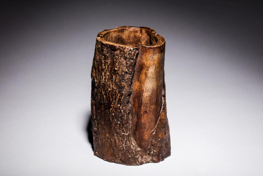 PORCELAIN GLAZED TREE TRUNK BRUSH POT (1 of 6)