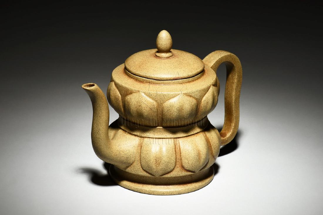 YIXING ZISHA 'LOTUS PETALS' TEAPOT (1 of 5)