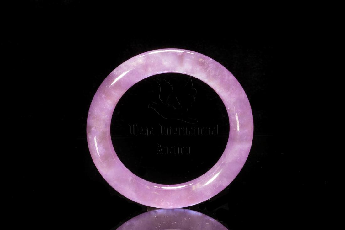 LAVENDER JADEITE ROUND BANGLE (1 of 4)
