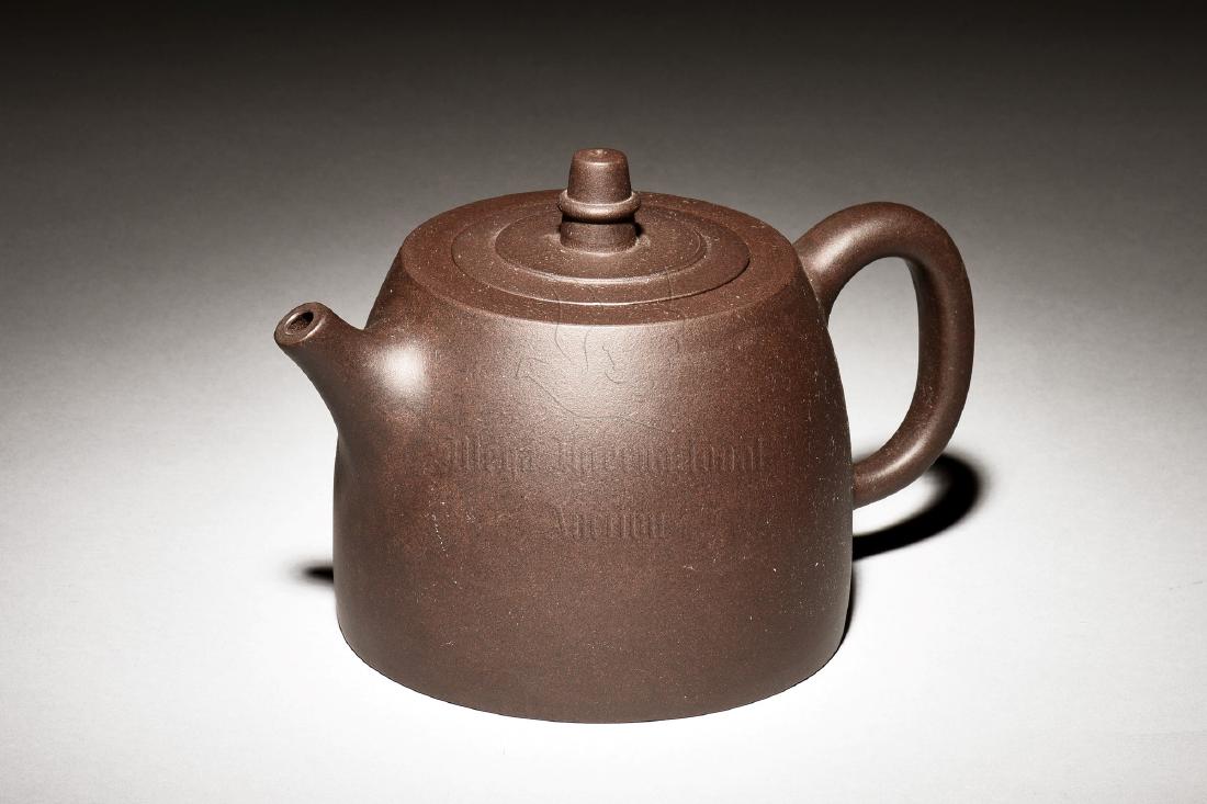 YIXING ZISHA CYLINDRICAL TEAPOT (1 of 6)