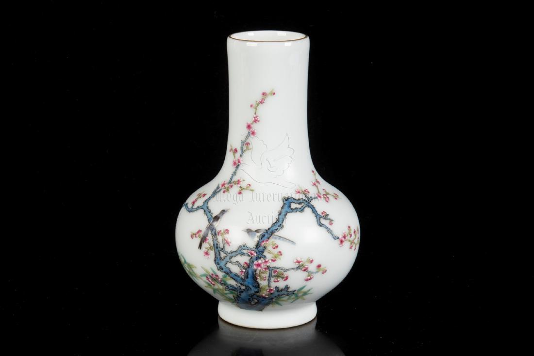 SMALL FAMILLE ROSE 'BIRD AND FLOWER' VASE (1 of 3)