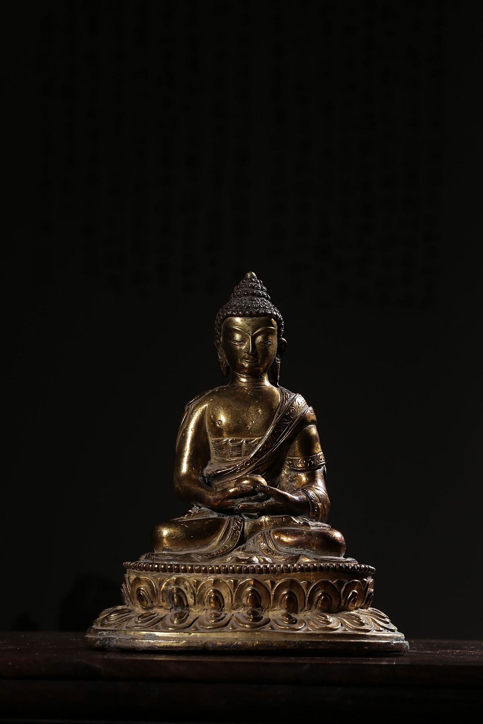 GILT BRONZE CAST BHAI?AJYAGURU SEATED FIGURE (1 of 9)