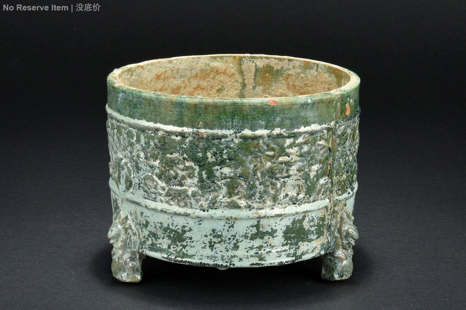 ARCHAIC BRONZE STYLE PORCELAIN COVERED JAR (1 of 6)