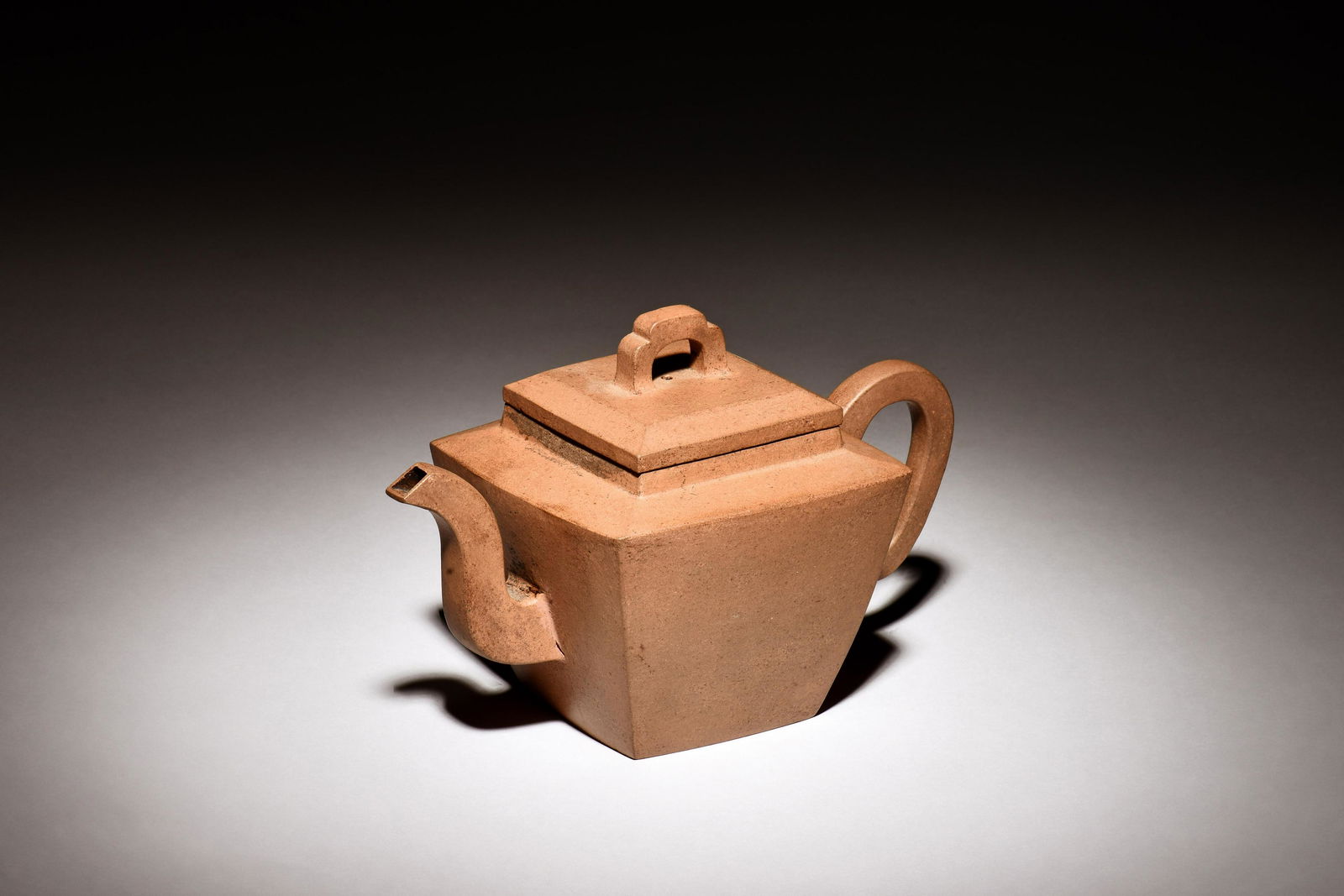 YIXING ZISHA YELLOW CLAY TEAPOT WITH LIFTING HANDLE (1 of 5)