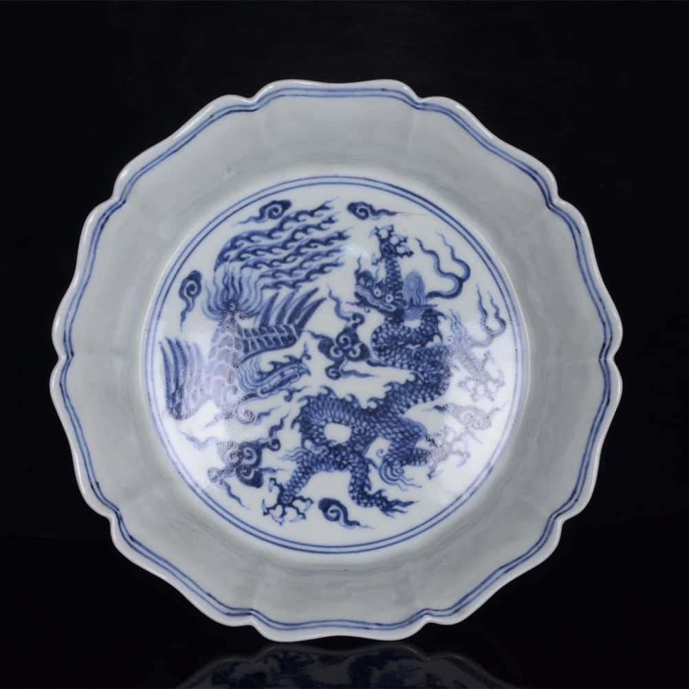 A BLUE AND WHITE DRAGON&PHOENIX PATTERN PORCELAIN BRUSH (1 of 9)