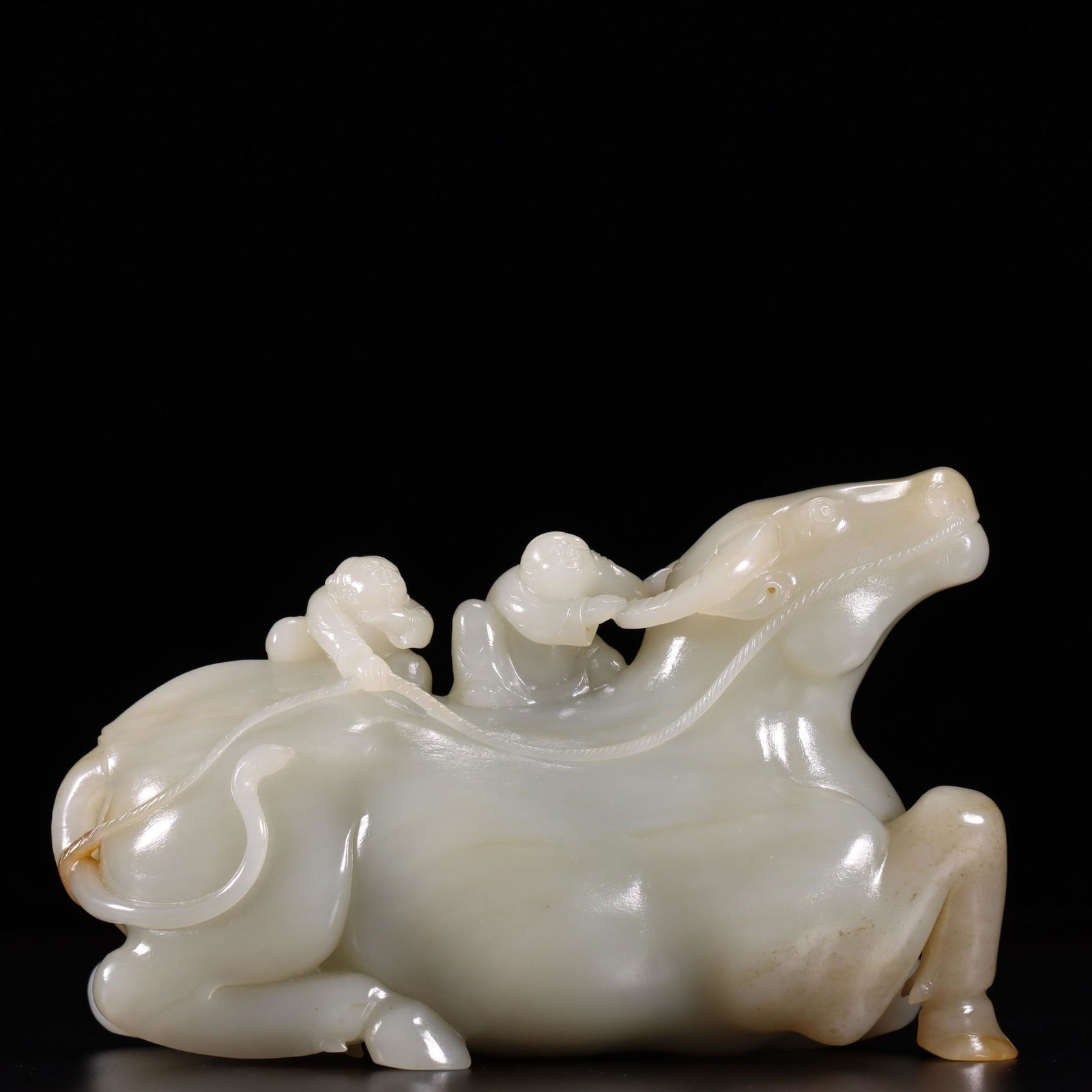 HETIAN JADE 'WATER BUFFALO' FIGURE (1 of 9)