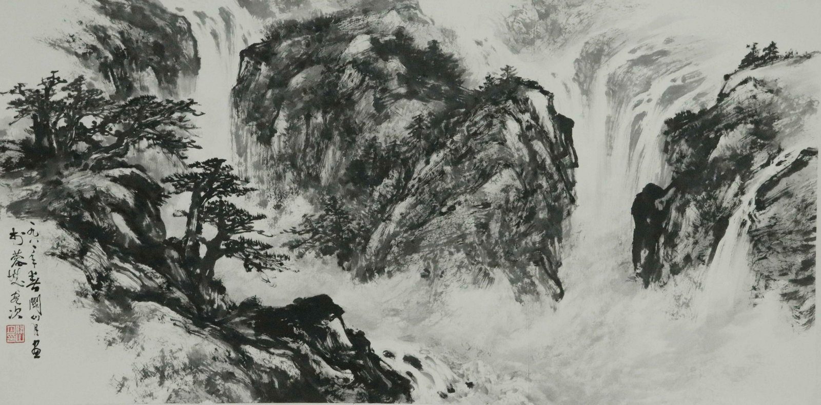 GUAN SHANYUE: INK AND COLOR ON PAPER PAINTING: 关山月《山水》镜片 Guan Shanyue: ink and color on paper painting 'Landscape' Length: 26 7/8 in (68.0 cm) Width: 53 5/8 in (136.0 cm)