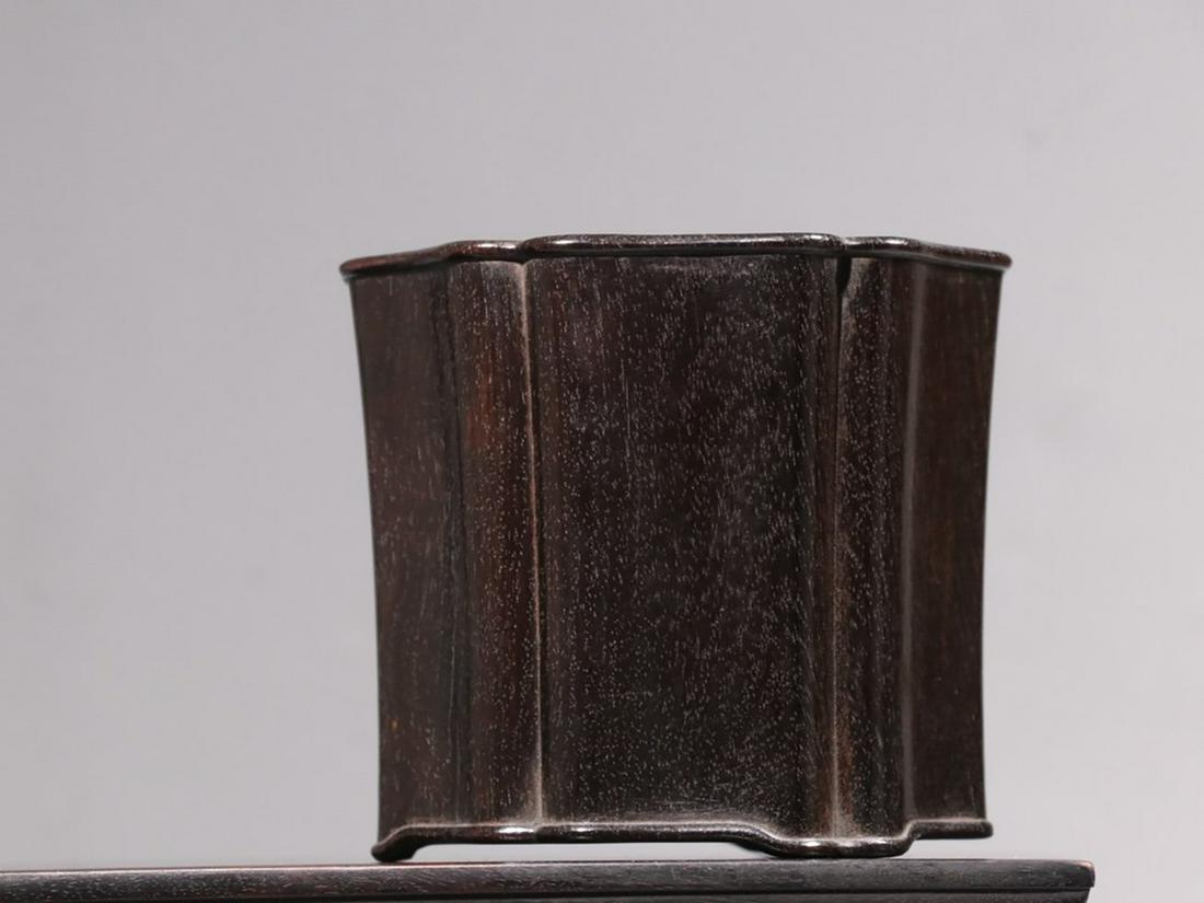 ZITAN WOOD SUNFLOWER SHAPED BRUSH POT (1 of 9)