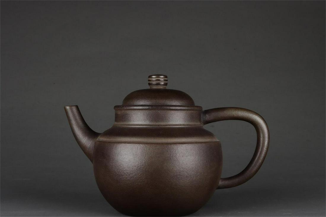 Zisha Teapot With Jin Xi Hua Feng Xiang Mark