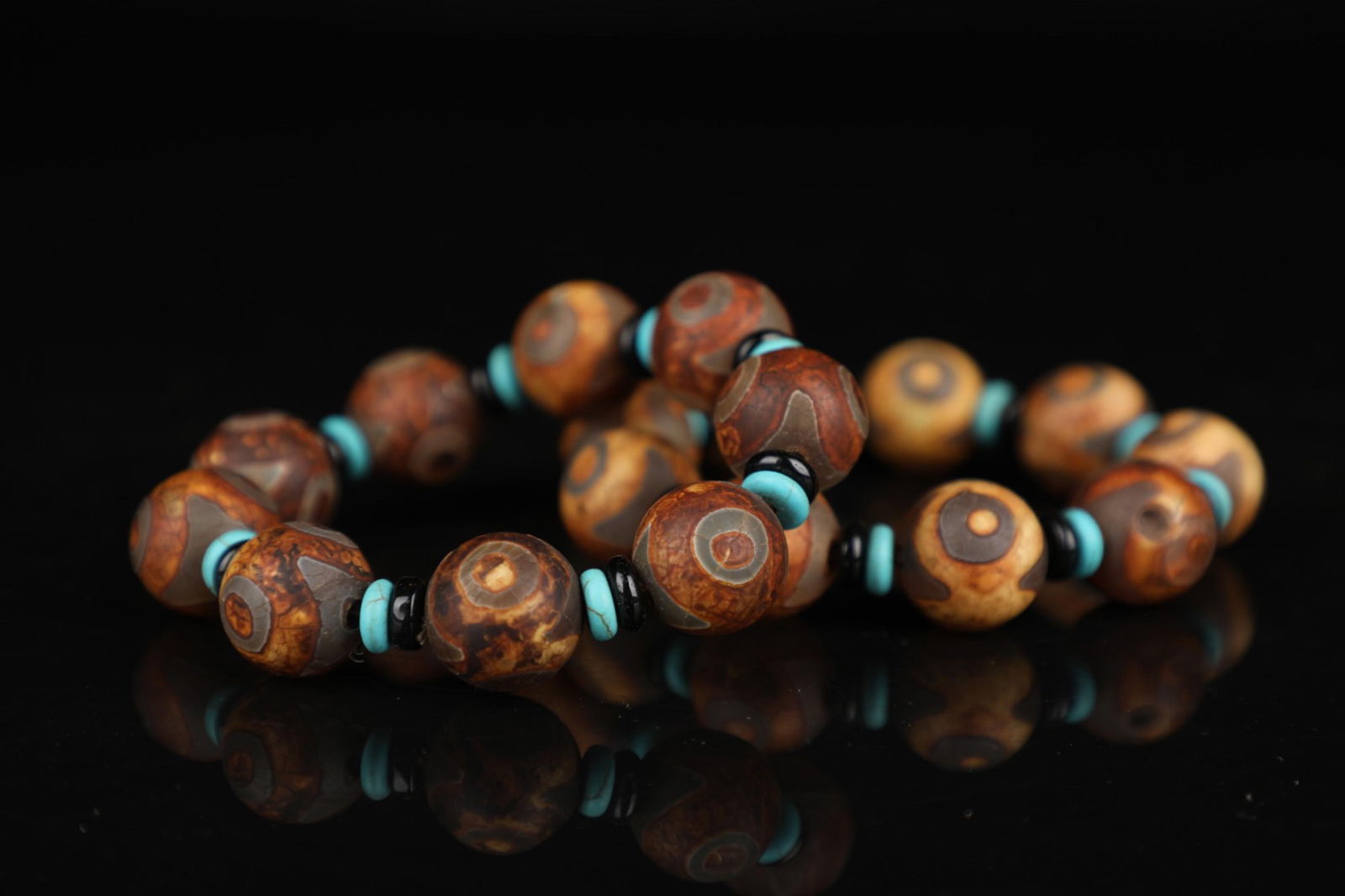 OLD DZI BEADS BRACELETS PAIR FOR EMPEROR,WEIGHT 147G (1 of 9)