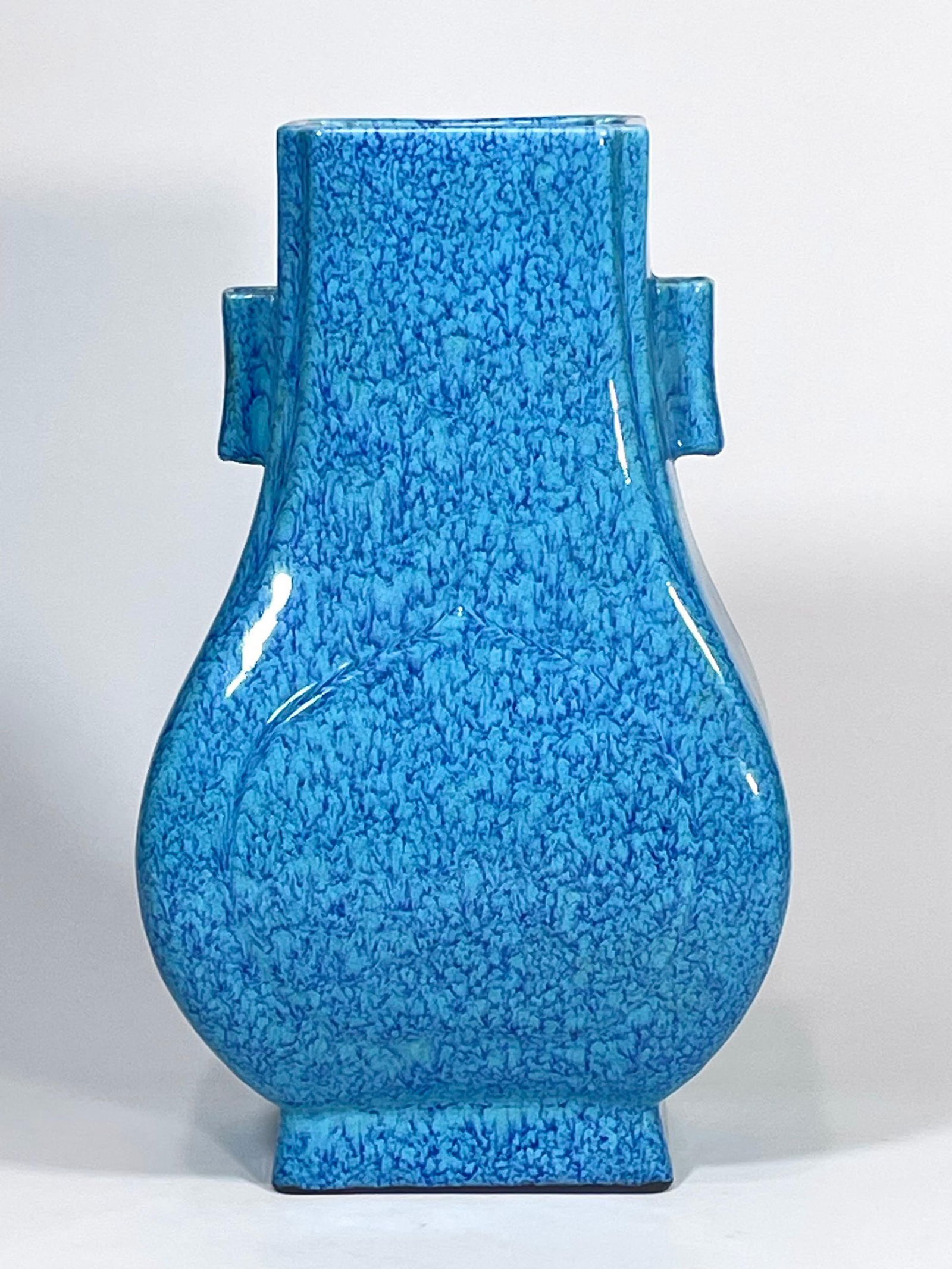 QING QIANLONG YEAR RU JUN GLAZE SQUARE BOTTLE (1 of 9)