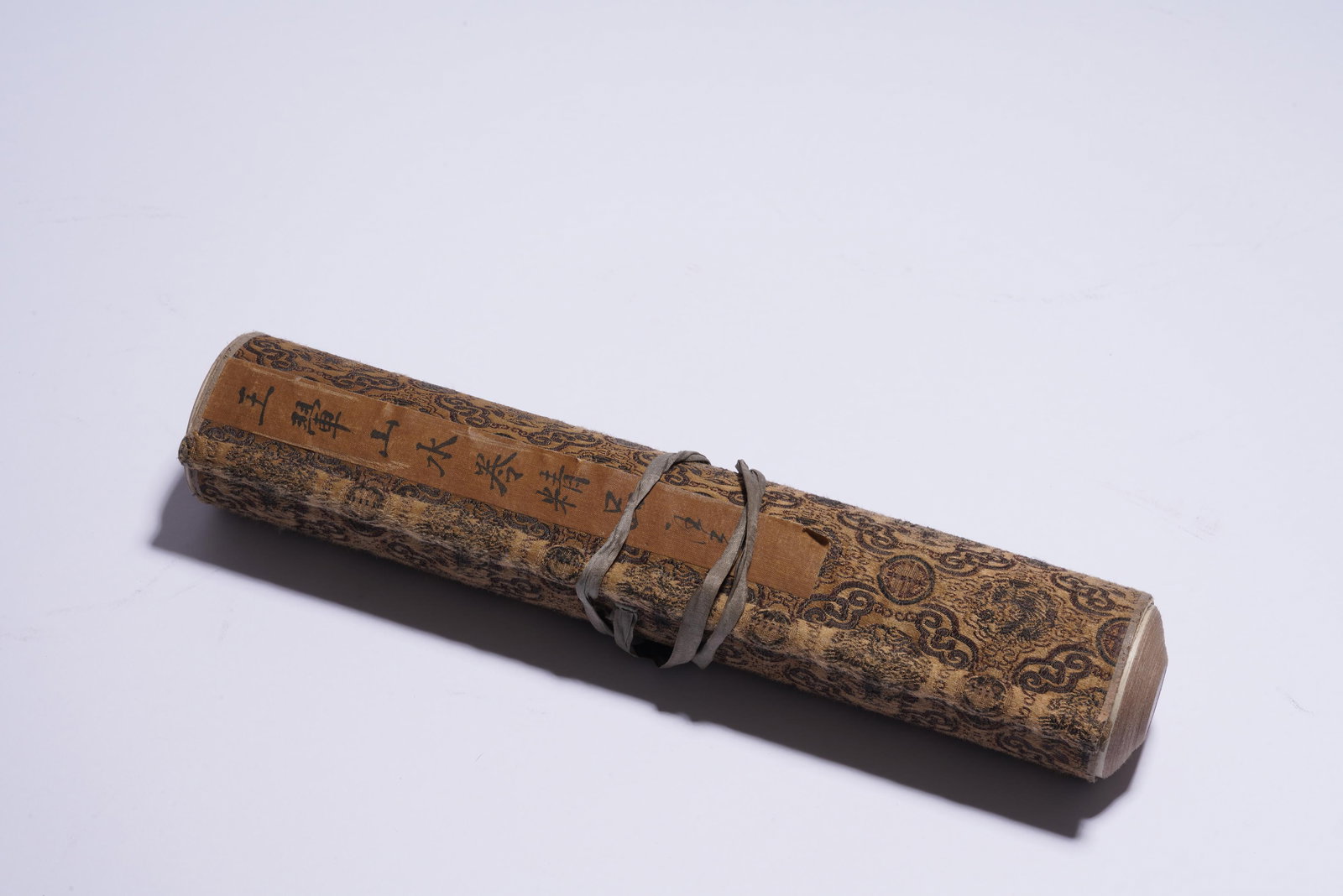 WANG HUI XISHAN HIDDEN BEAUTY PICTURE SCROLL: 王翚溪山隐秀图卷 Wang Hui Xishan Hidden Beauty Picture Scroll Length: 141 3/4 in (360.0 cm) Width: 11 7/8 in (30.0 cm)