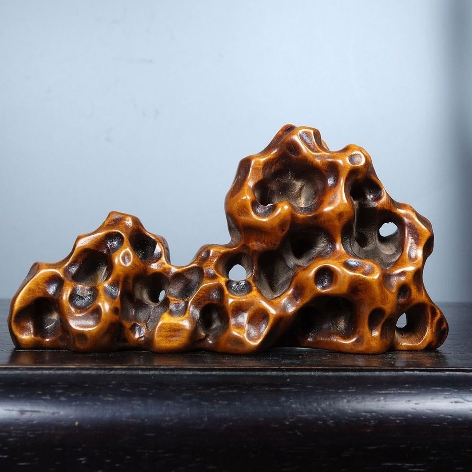 RELIEF LANDSCAPE PALACE LAMP-STYLE ZISHA TEAPOT WITH MARK OF QING DETANG (1 of 9)