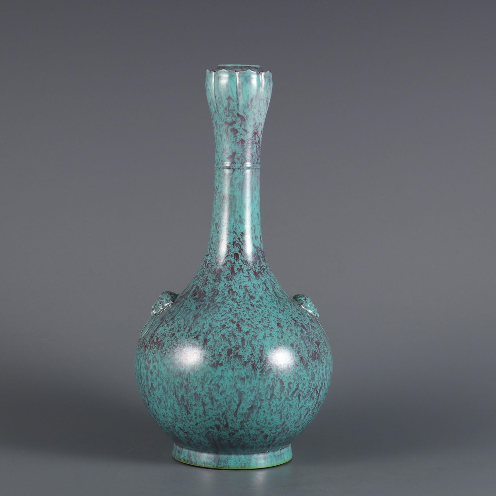 LU JUN GLAZE ANIMAL EARS GARLIC BOTTLE: 清雍正年制炉钧釉兽耳蒜头瓶 Lu Jun glaze animal ears garlic bottle height 26㎝ width 12.5㎝