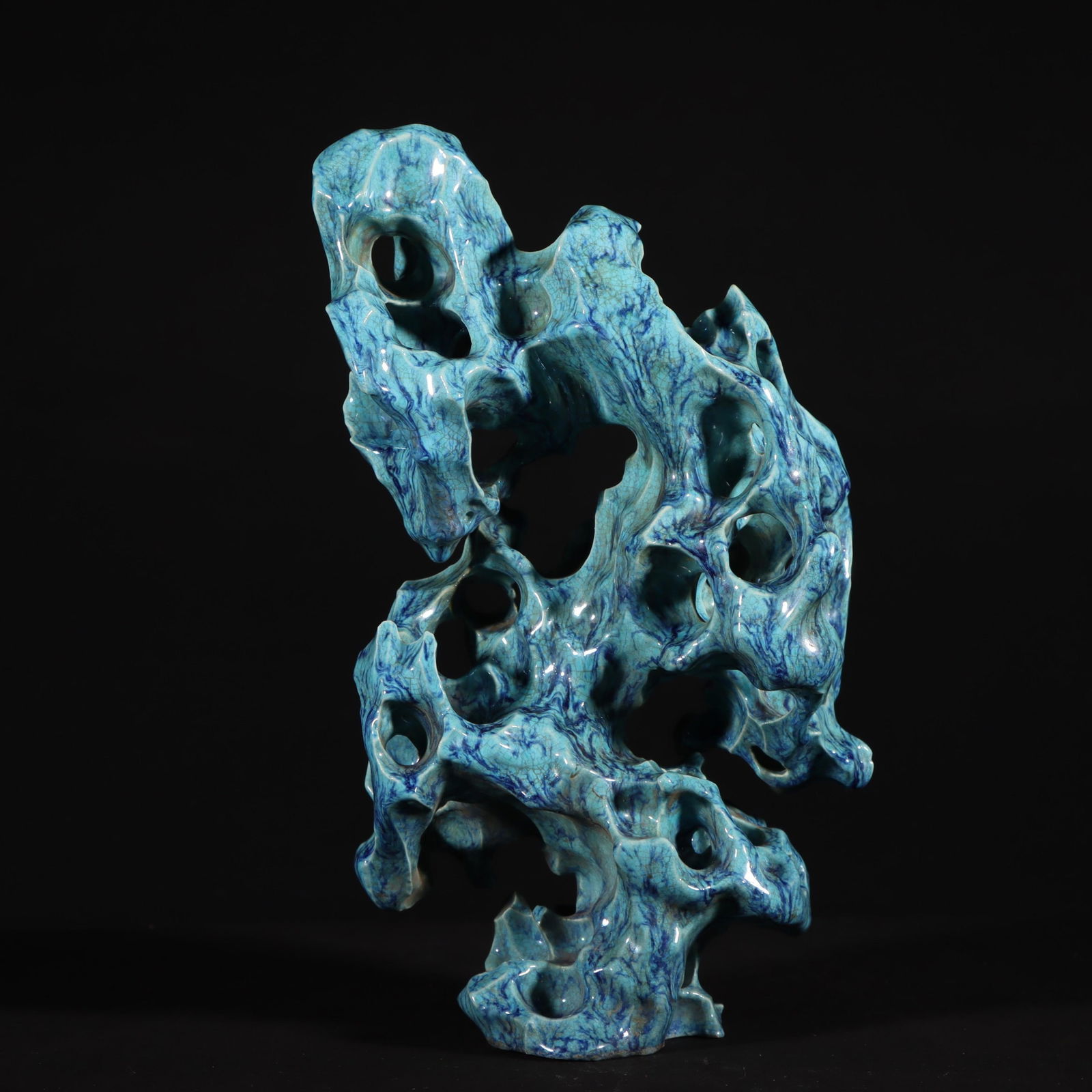 LU JUN GLAZE AUSPICIOUS STONE ORNAMENT: 清代炉钧釉山子摆件 Lu Jun glaze auspicious stone ornament height 20.7cm width 13cm