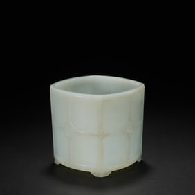 WHITE JADE ROPE PATTERN PEN HOLDER