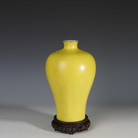 LEMON YELLOW PLUM VASE